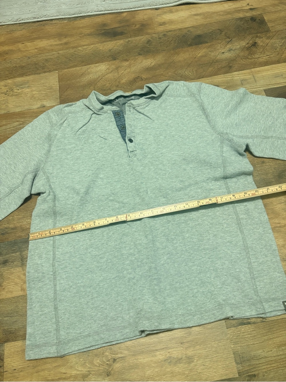 Eddie Bauer Men’s Waffle Knit Henley Shirt Size Medium Gray Long Sleeve Casual - Picture 4 of 5
